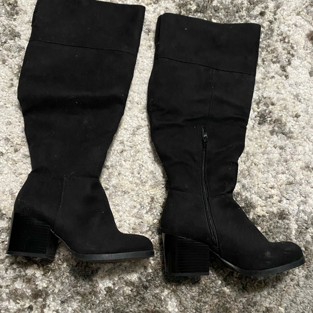 Heel boots
